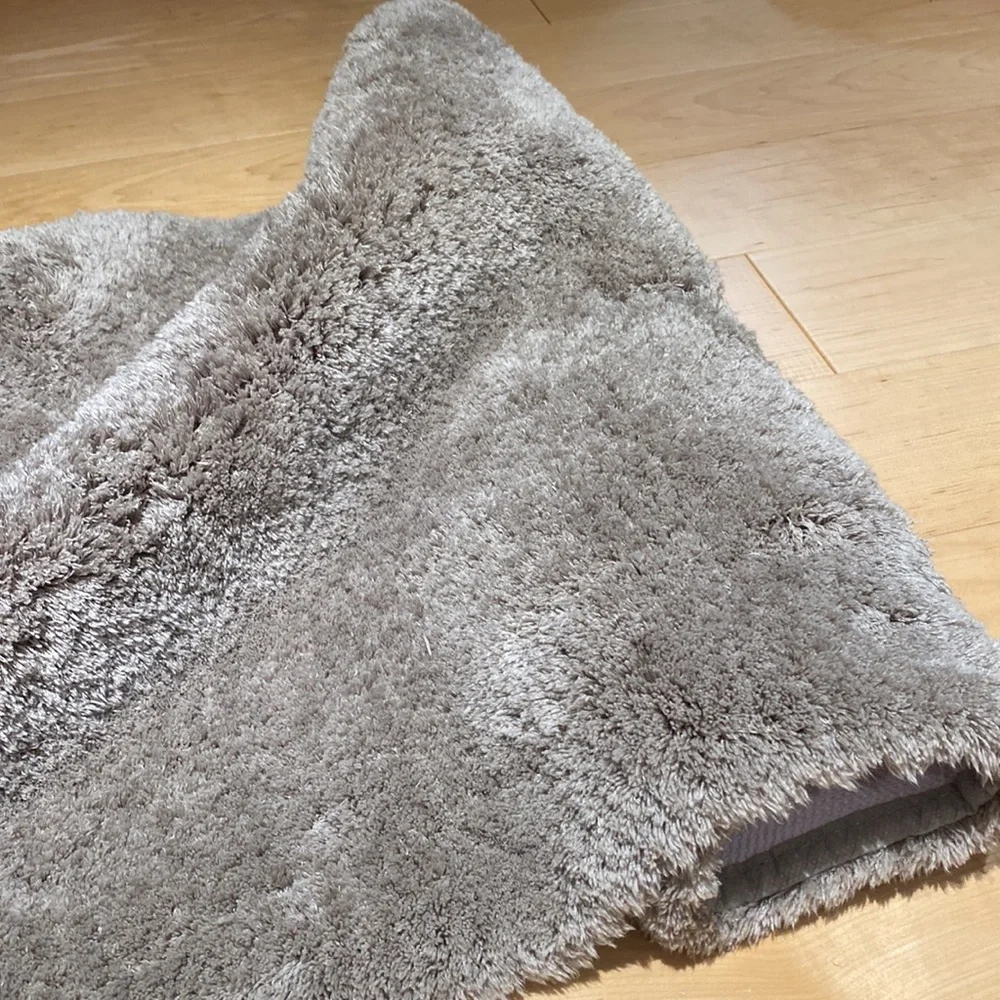 Nestwell Soft plush bath Rug.Certified Standart by Oslo-Tex.Super long